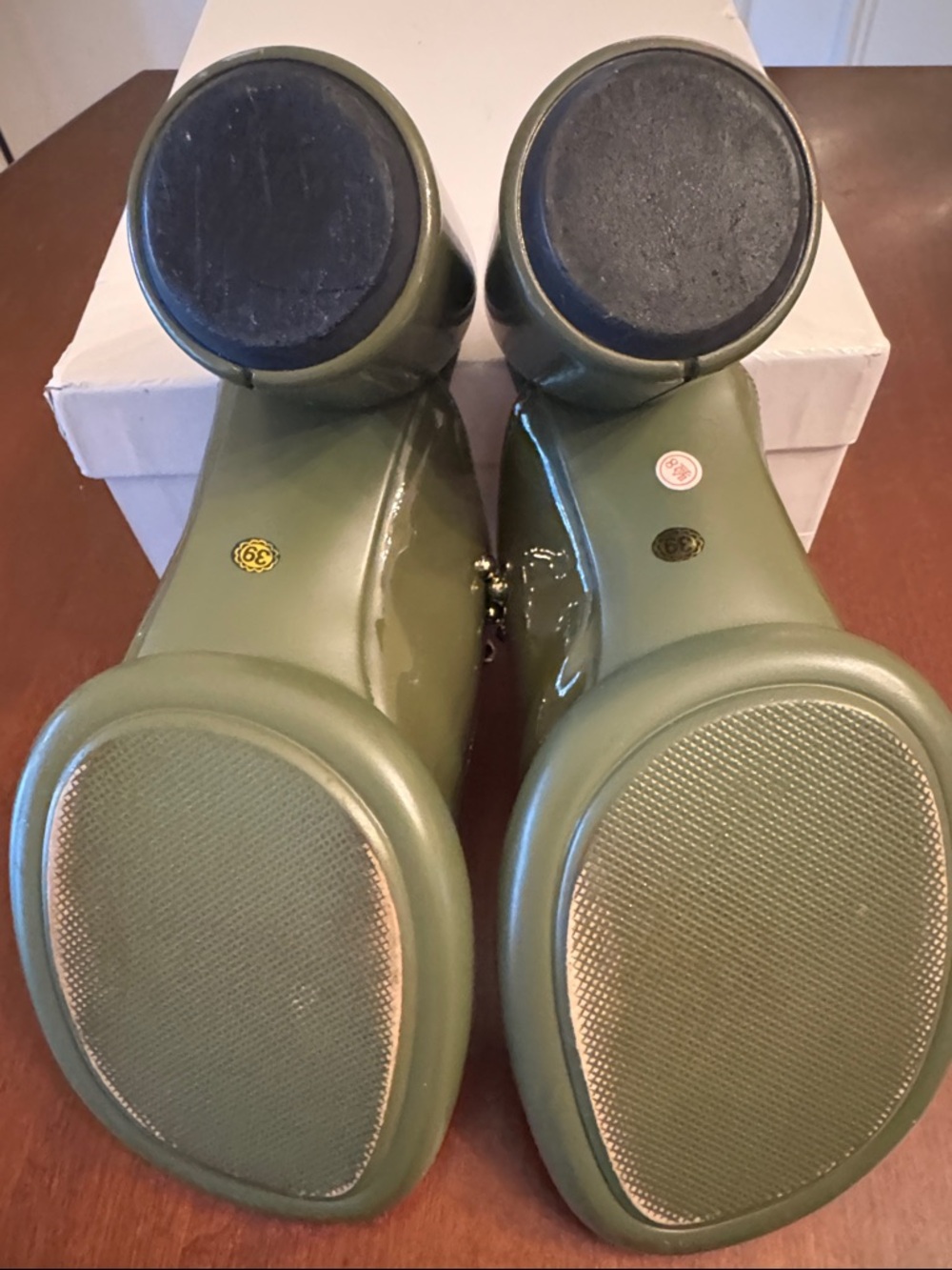 NWOT Olive Green Studded Patent Leather Mules 9 - Picture 3 of 5